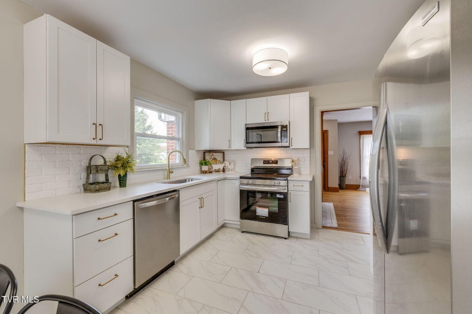 Photo #12: 215 Cherry Lane