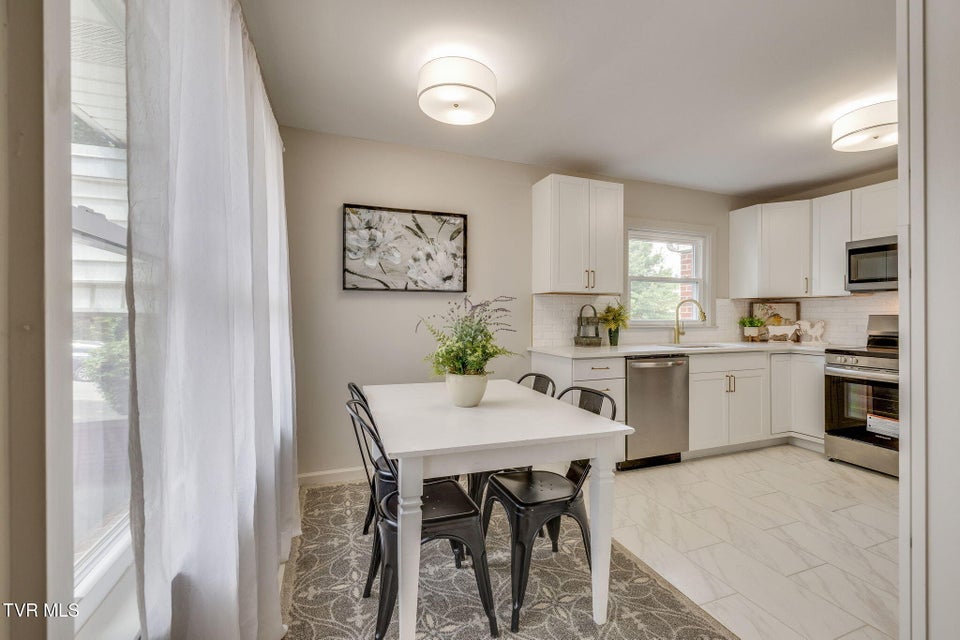 Photo #14: 215 Cherry Lane