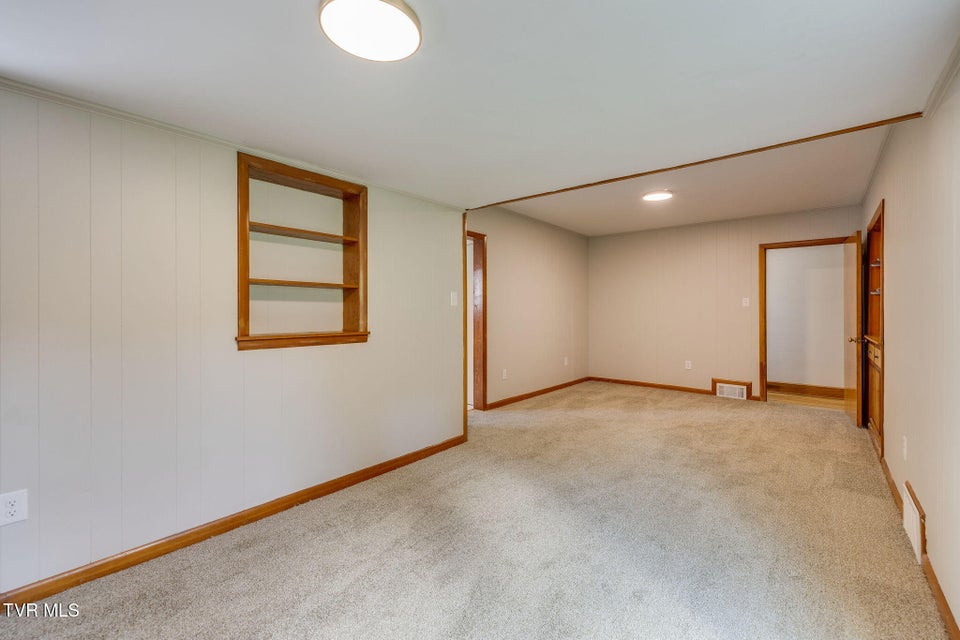 Photo #17: 215 Cherry Lane