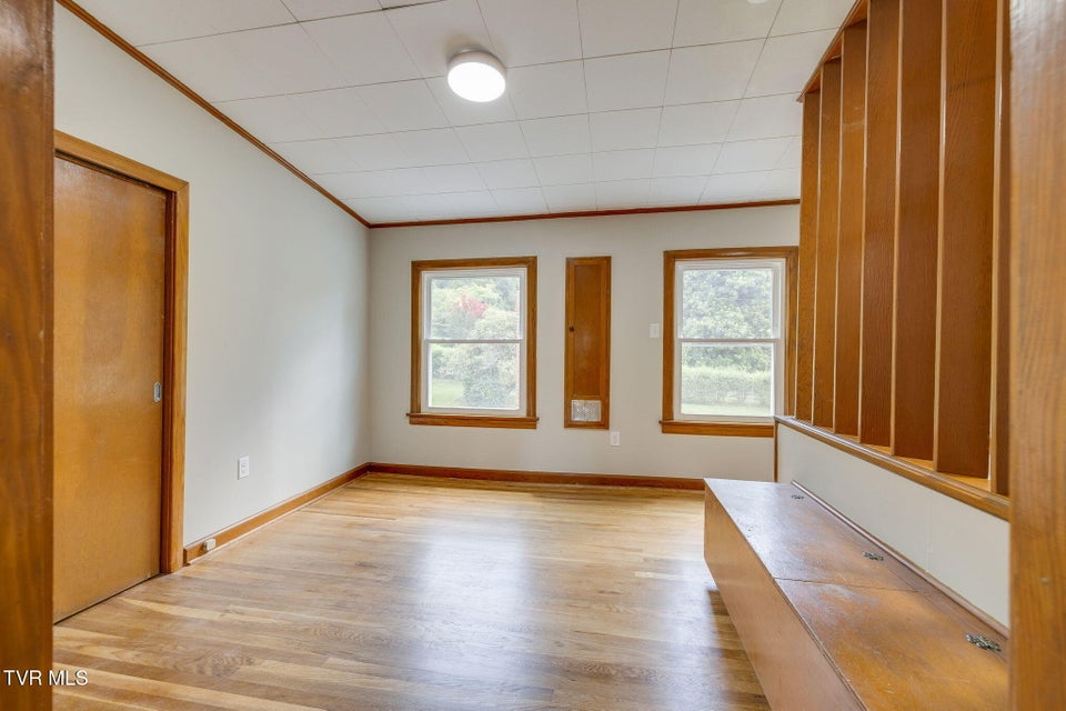 Photo #27: 215 Cherry Lane