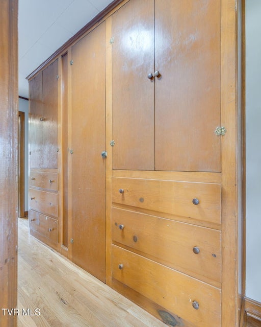 Photo #33: 215 Cherry Lane