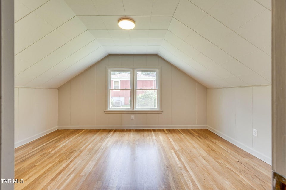 Photo #34: 215 Cherry Lane