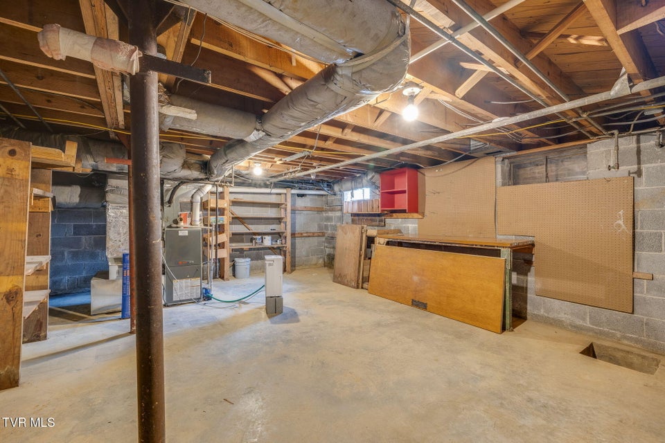 Photo #38: 215 Cherry Lane