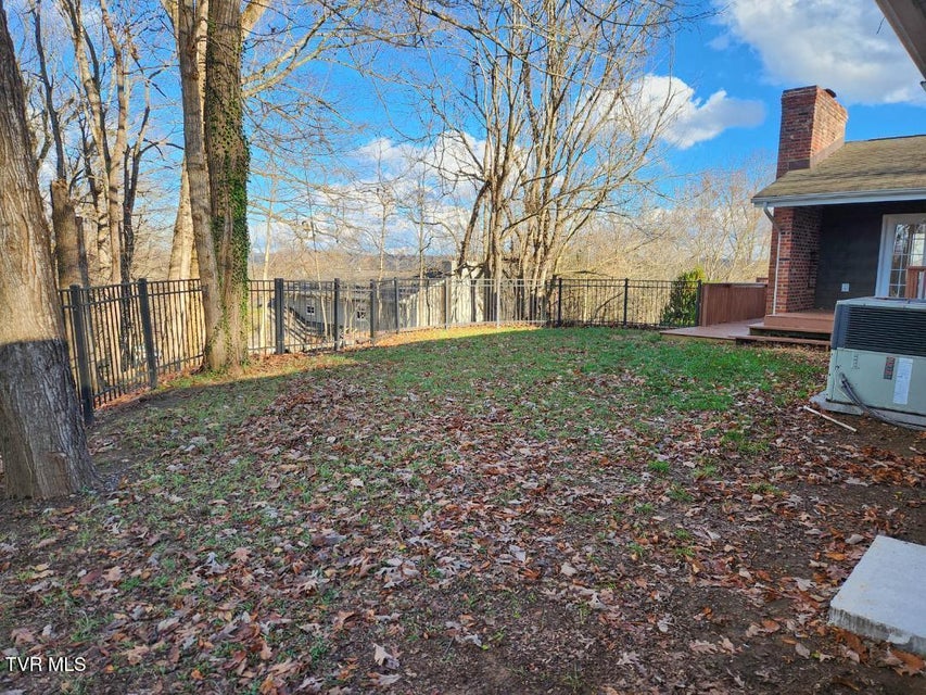 Photo #8: 524 Haven Drive