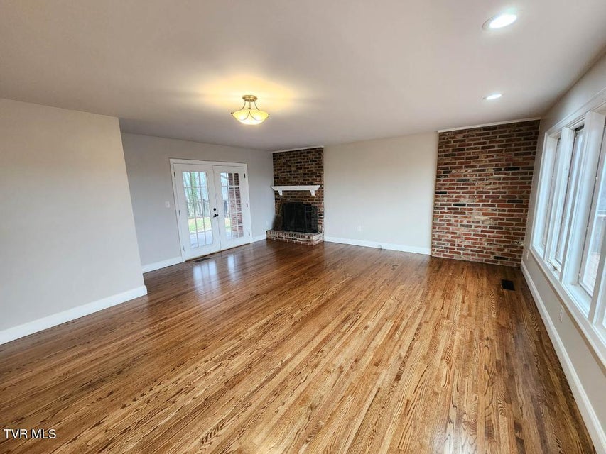 Photo #39: 524 Haven Drive