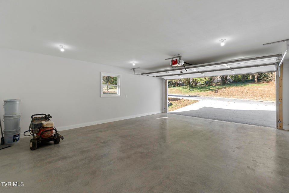 Photo #10: 124 Keeneland Circle