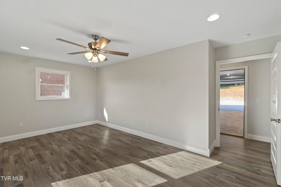 Photo #13: 124 Keeneland Circle