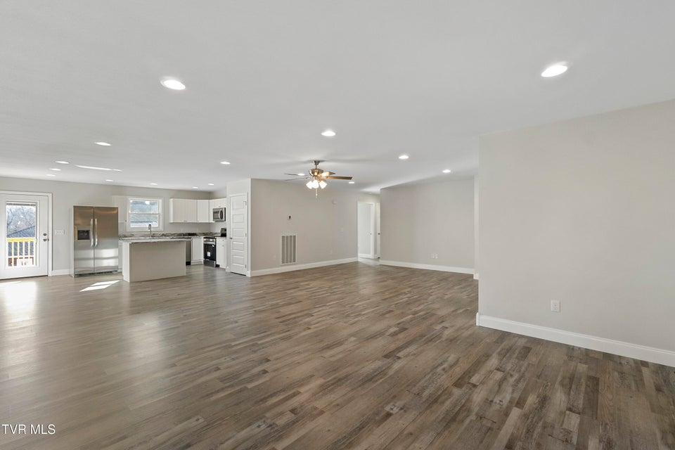 Photo #26: 124 Keeneland Circle