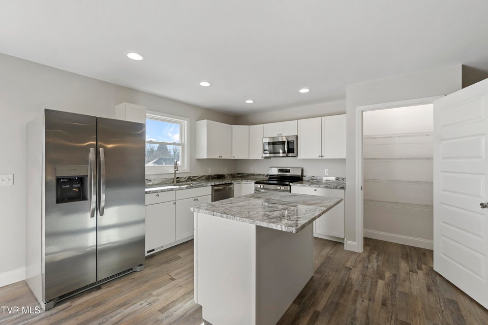 Photo #29: 124 Keeneland Circle