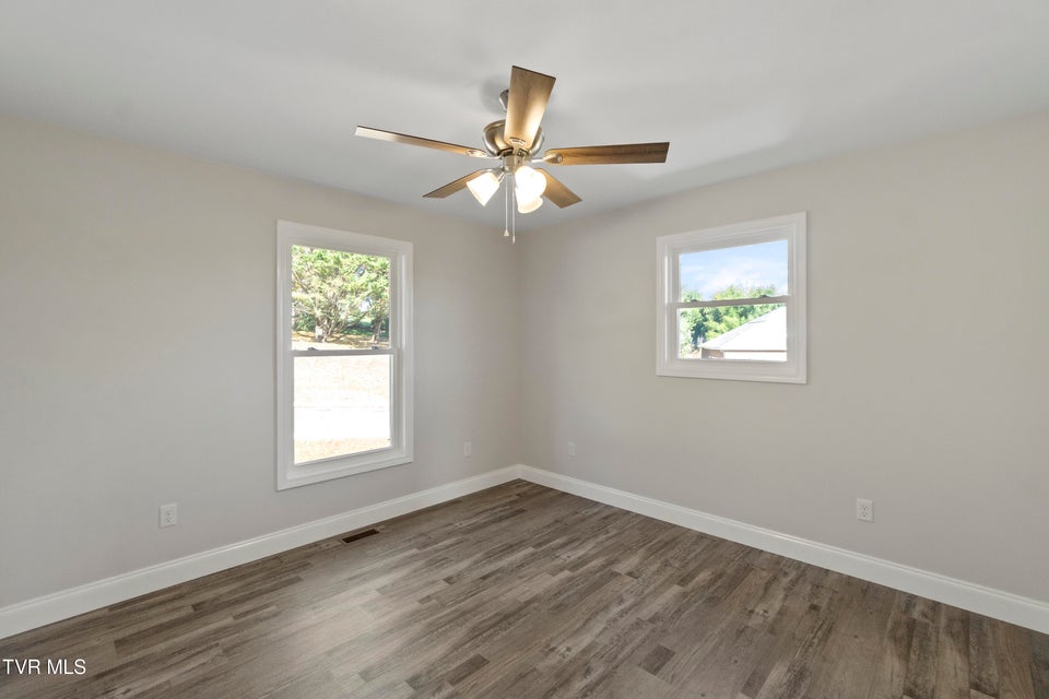 Photo #33: 124 Keeneland Circle