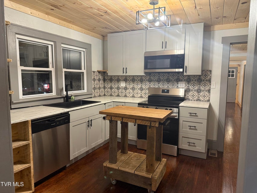 Photo #10: 159 King Mill Pike