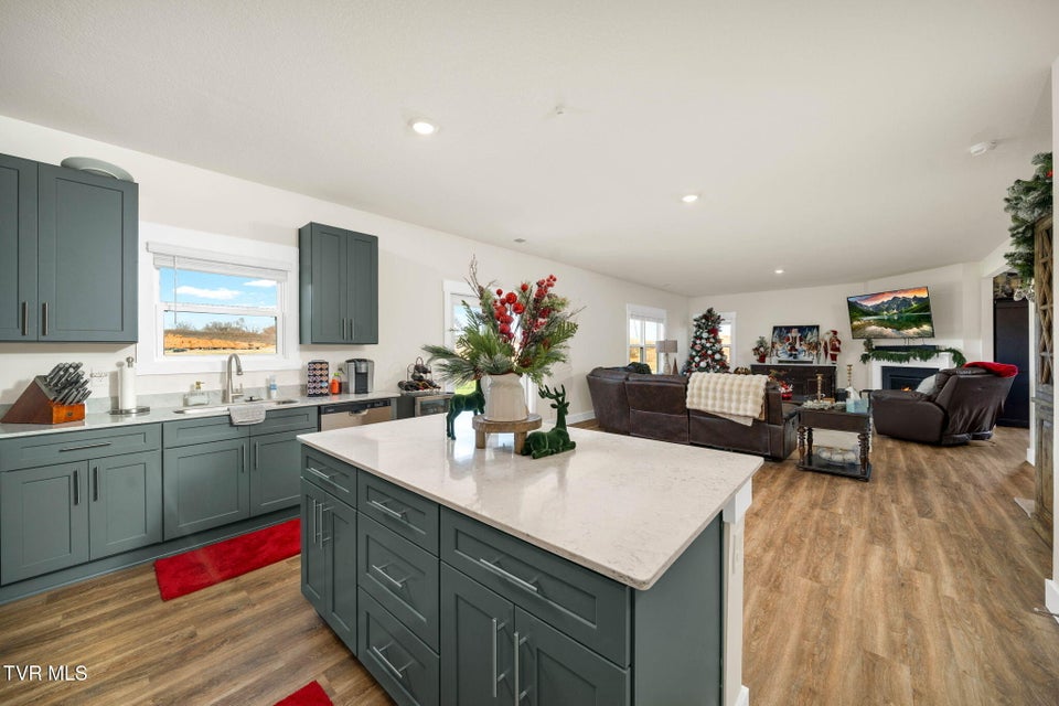 Photo #2: 339 Cookie Loop