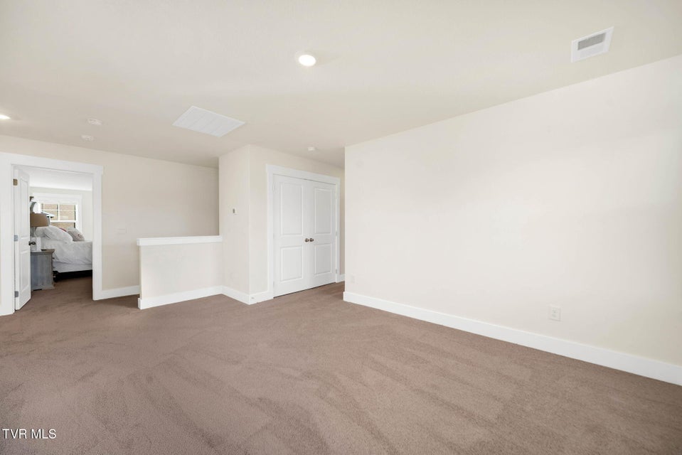 Photo #17: 339 Cookie Loop