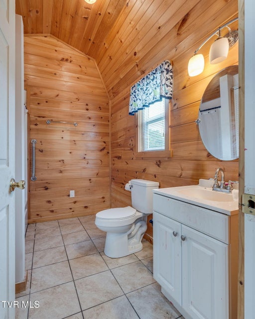 Photo #12: 935 Adams Lane