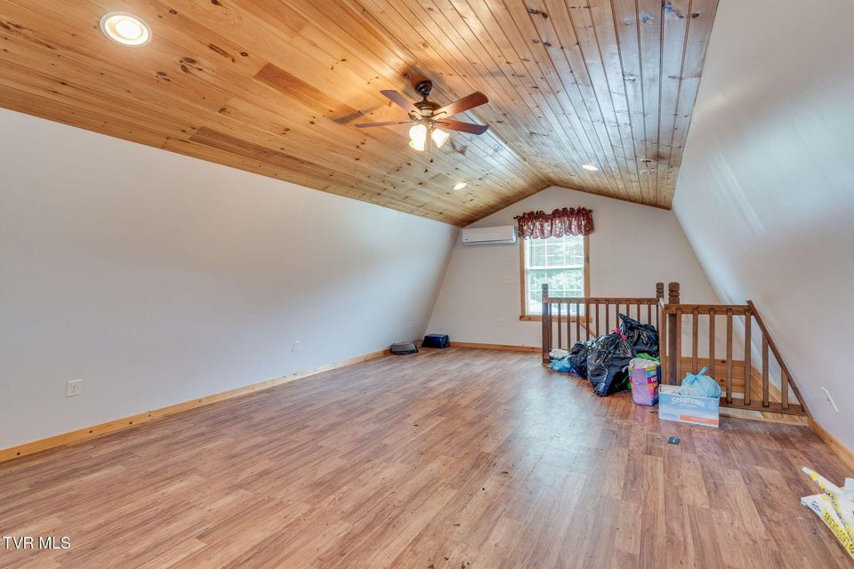 Photo #15: 935 Adams Lane