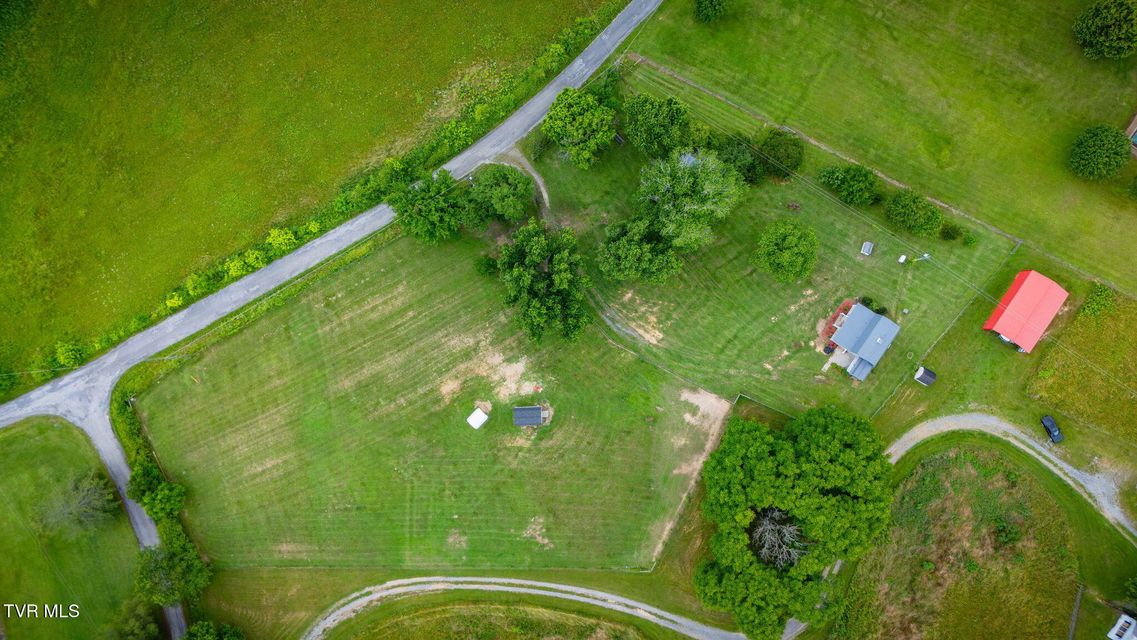 Photo #28: 935 Adams Lane