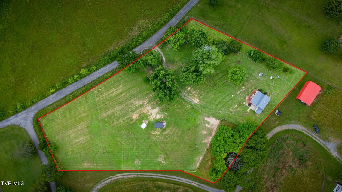 Photo #29: 935 Adams Lane