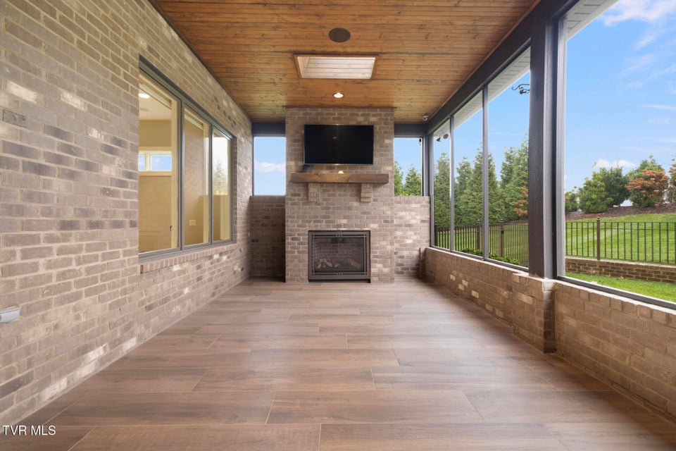 Photo #28: 99 Hayfield Drive