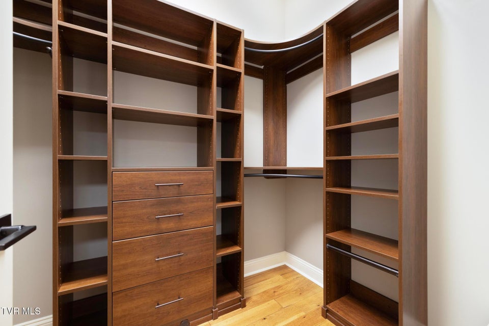 Photo #32: 99 Hayfield Drive