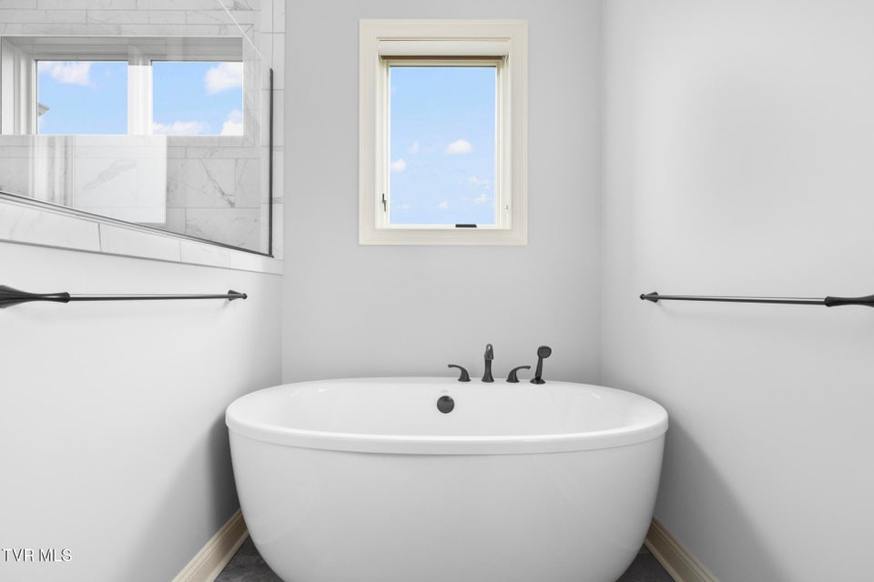 Photo #36: 99 Hayfield Drive