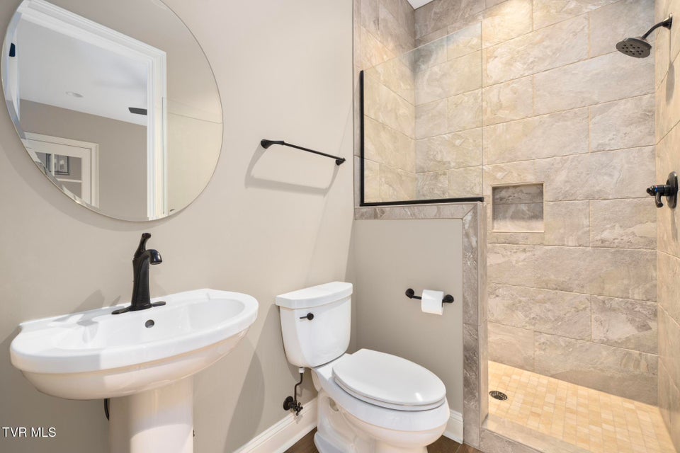 Photo #40: 99 Hayfield Drive