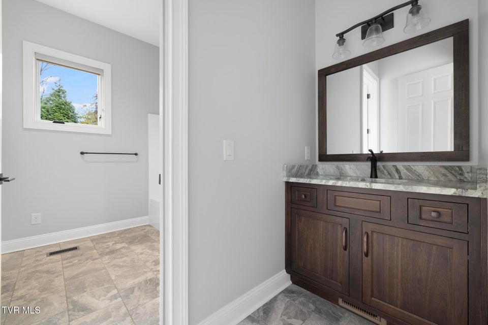 Photo #47: 99 Hayfield Drive