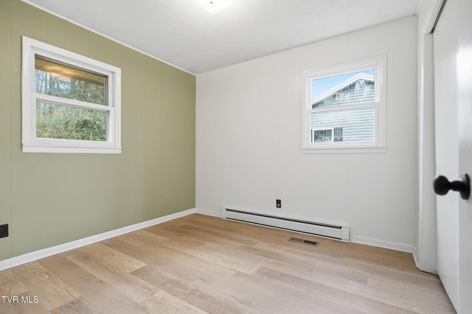 Photo #15: 2222 3rd Avenue