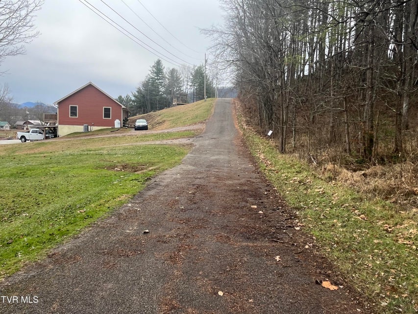 Photo #3: 200 Rock Cliff Avenue