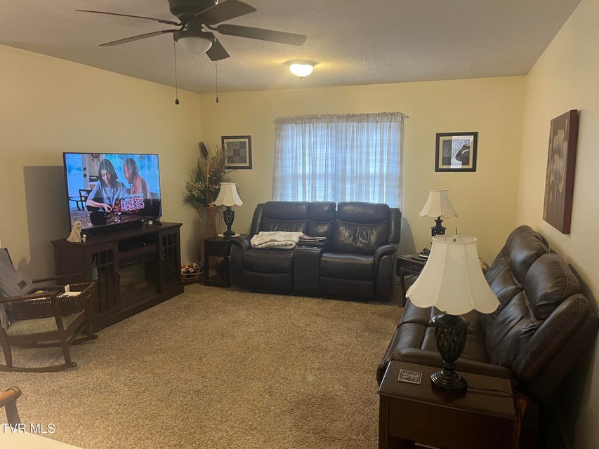 Photo #8: 200 Rock Cliff Avenue