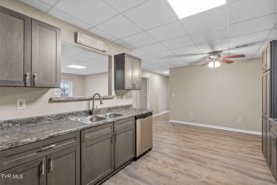 Photo #15: 740 Sunnyside Road