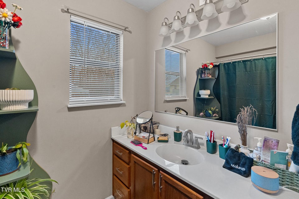 Photo #25: 740 Sunnyside Road