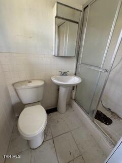 Photo #16: 210 Lynn Avenue