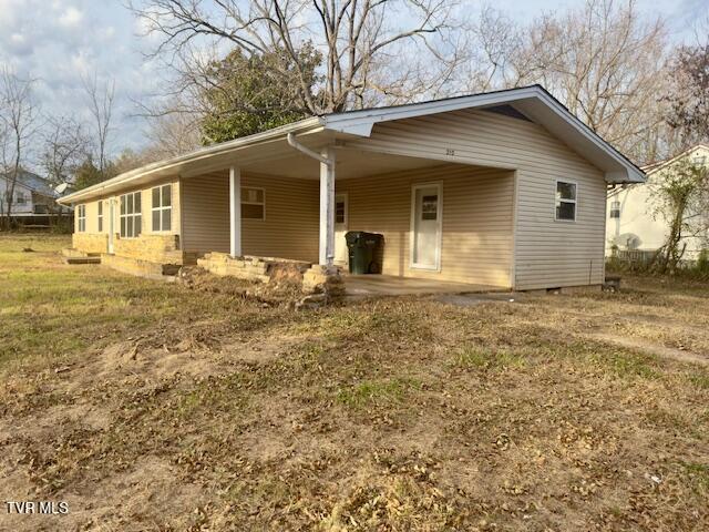 Photo #2: 210 Lynn Avenue