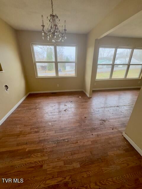 Photo #9: 210 Lynn Avenue