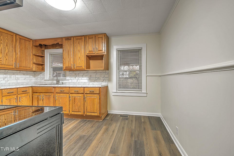 Photo #11: 1463 Southside Road