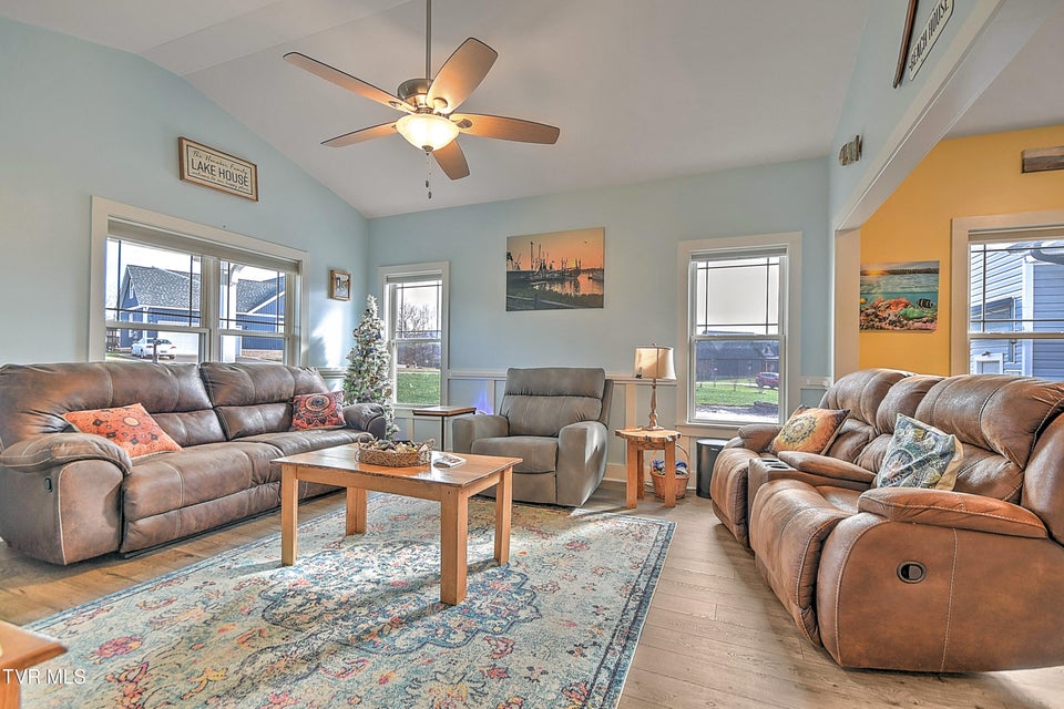 Photo #11: 257 Lake View Estates Drive