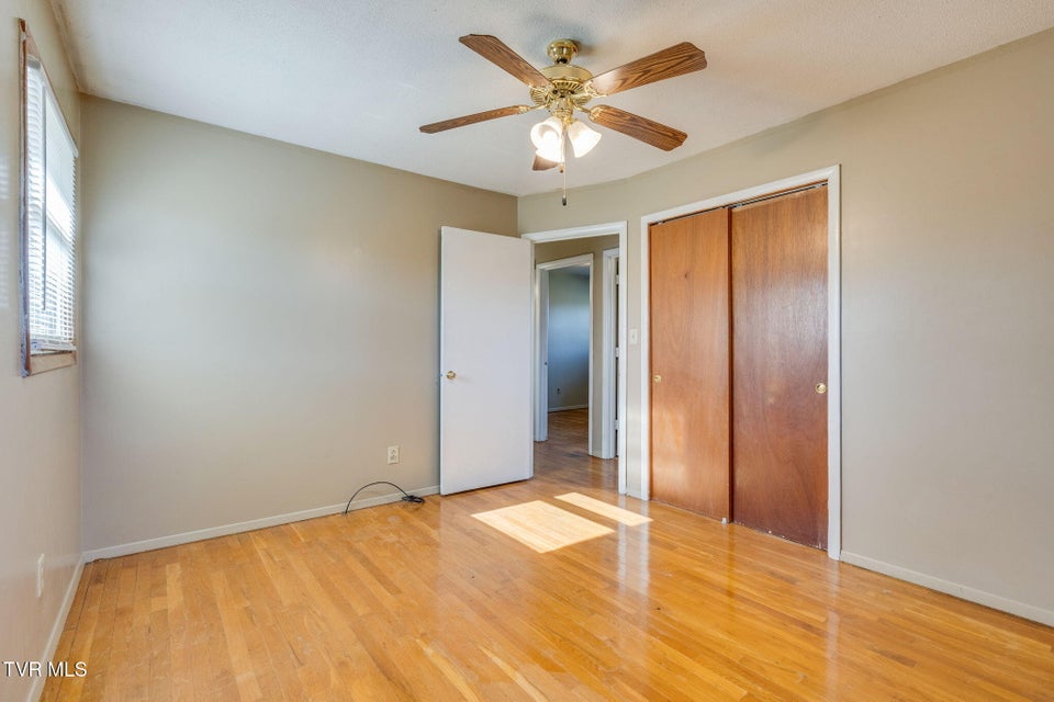 Photo #17: 2907 Indian Ridge Road