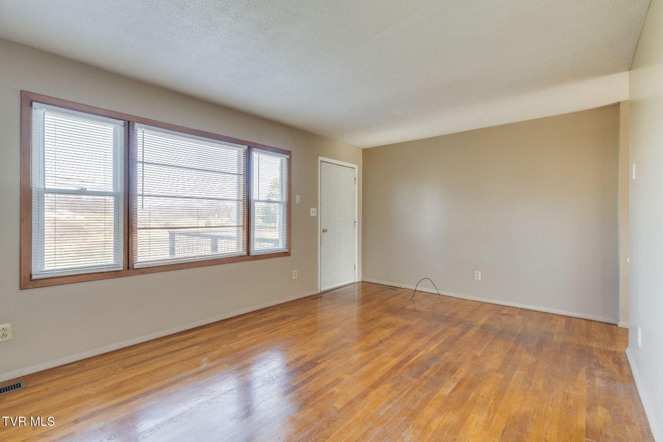 Photo #6: 2907 Indian Ridge Road