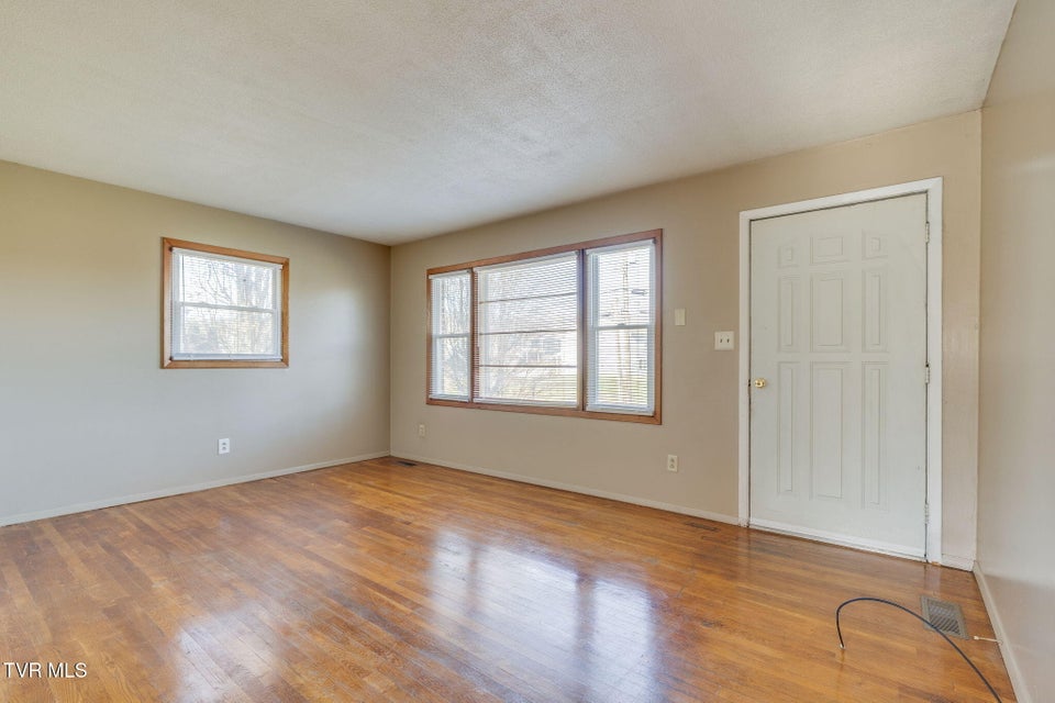 Photo #5: 2907 Indian Ridge Road