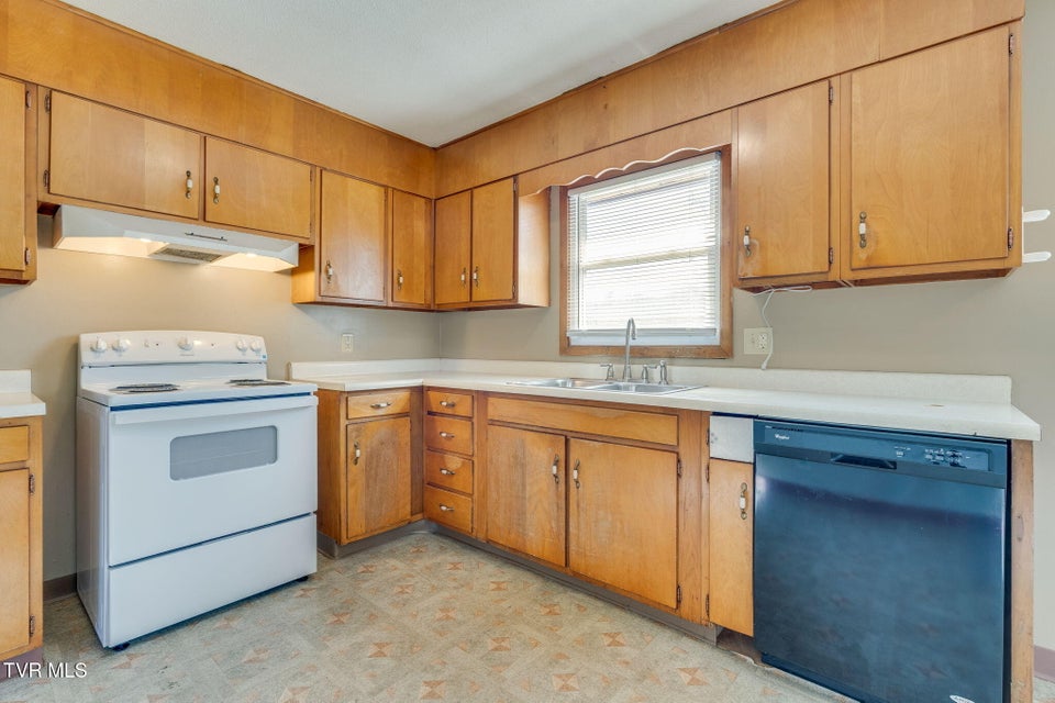 Photo #8: 2907 Indian Ridge Road