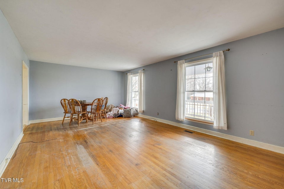 Photo #7: 622 Lazy Lane