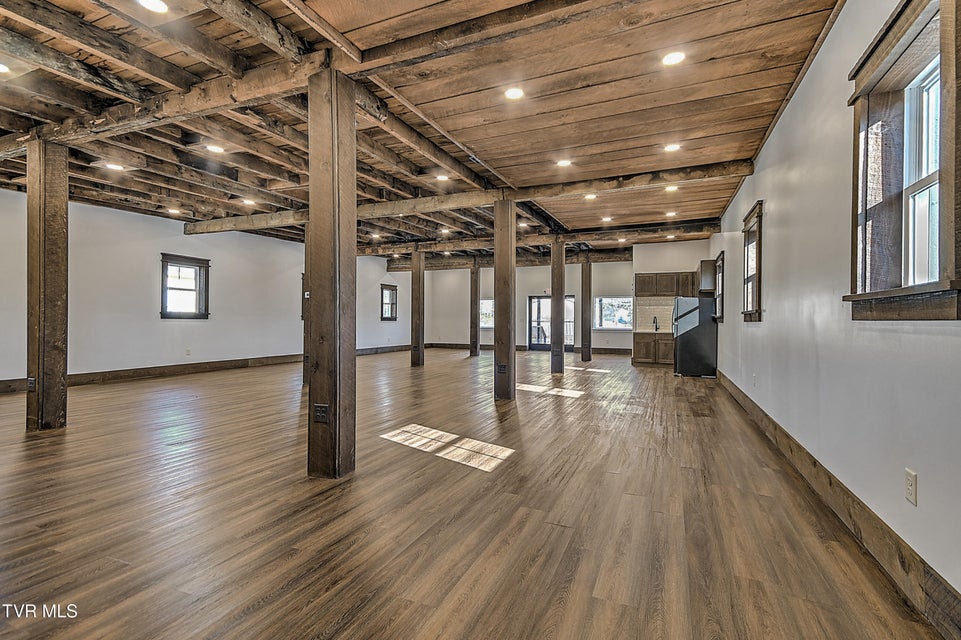 Photo #16: 1100 5th Street