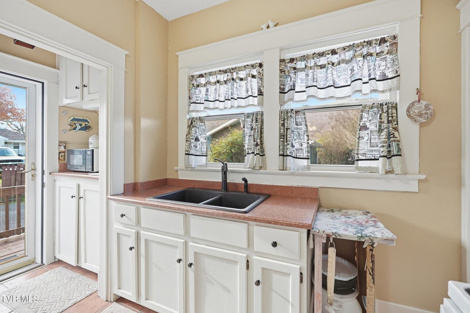 Photo #15: 15 Proctor Circle