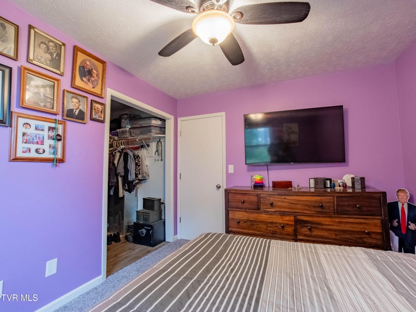 Photo #13: 117 Hidden Valley Drive