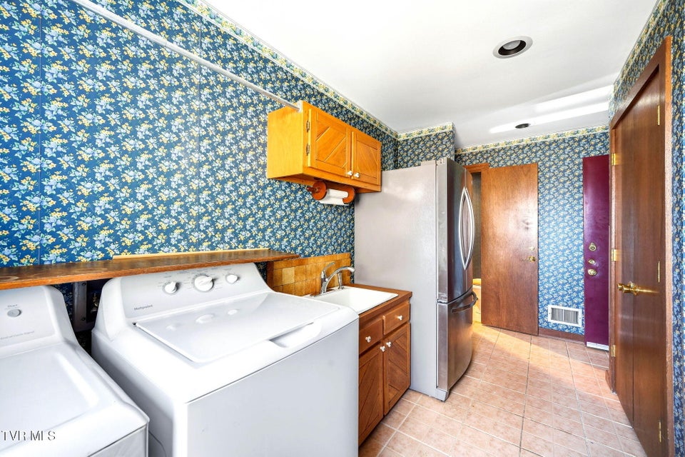 Photo #39: 3524 Celtic Court