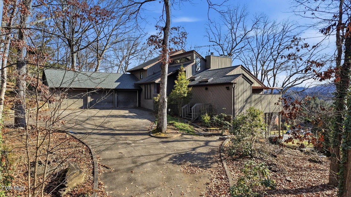 Photo #2: 3524 Celtic Court