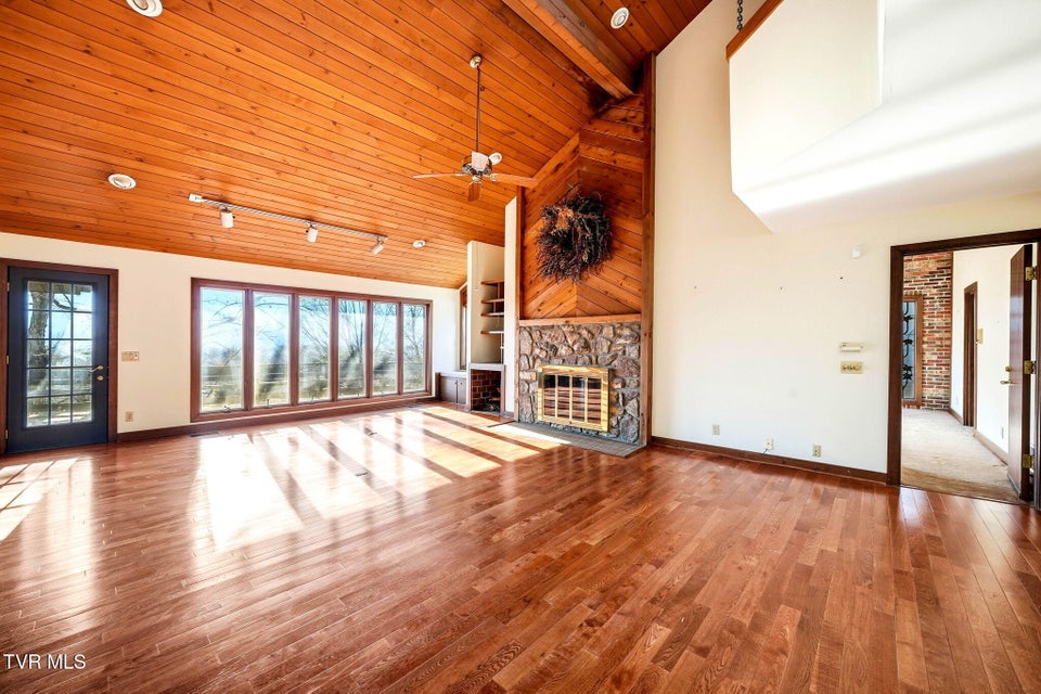 Photo #5: 3524 Celtic Court