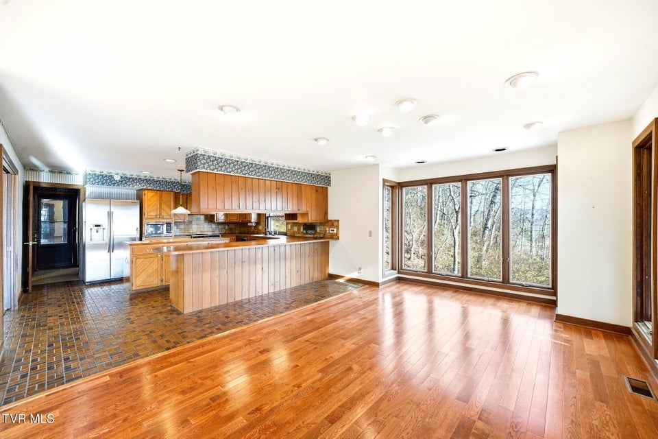 Photo #10: 3524 Celtic Court