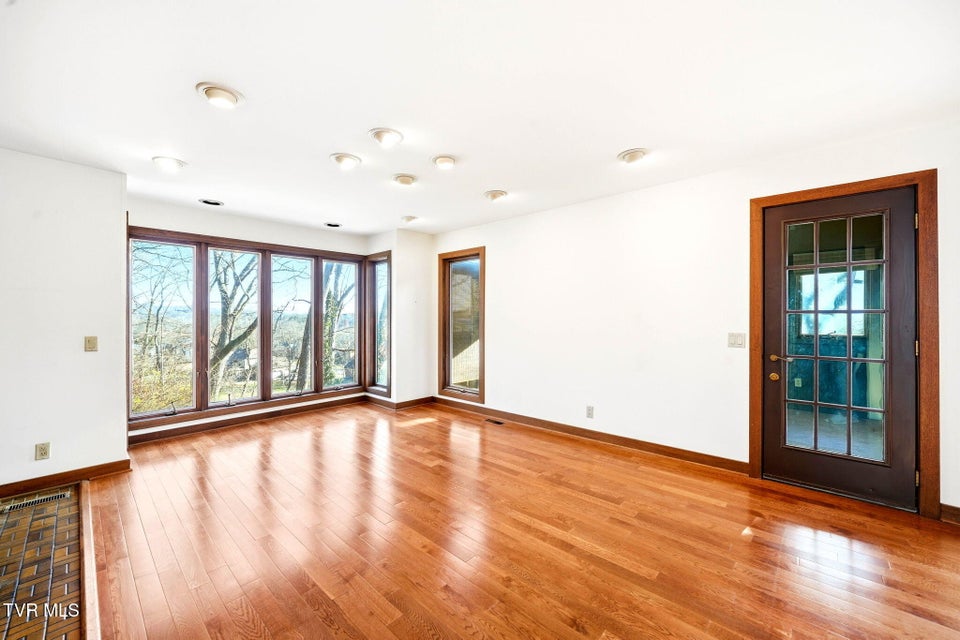 Photo #16: 3524 Celtic Court