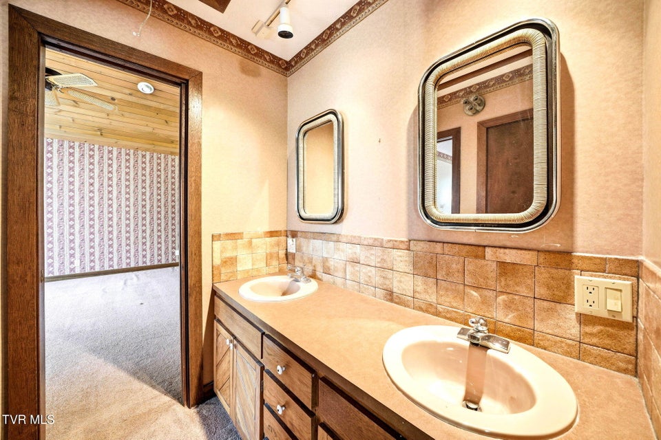 Photo #45: 3524 Celtic Court